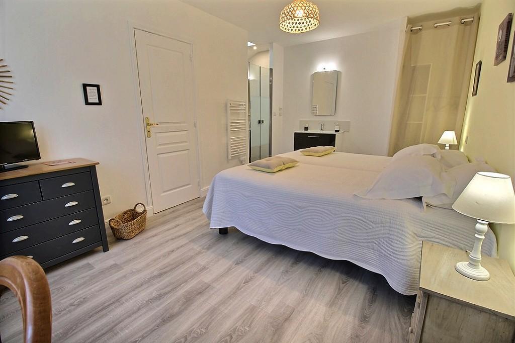 몽바종 Logis Du Lievre D'Or B&B 외부 사진
