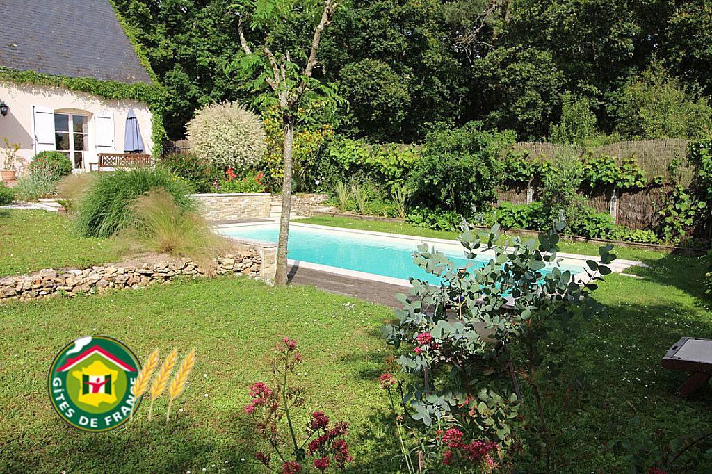 몽바종 Logis Du Lievre D'Or B&B 외부 사진